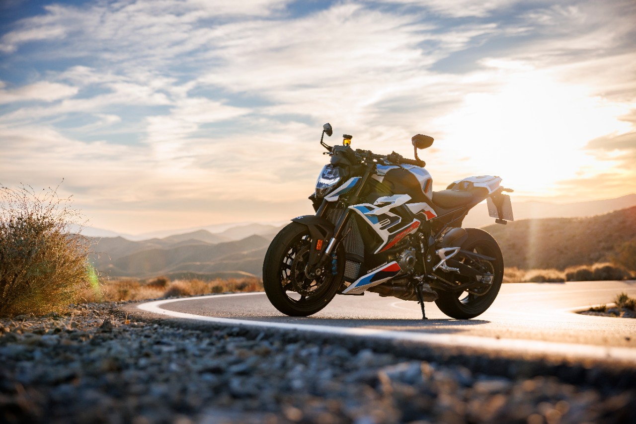 BMW M 1000 R: ADRENALINA pura!